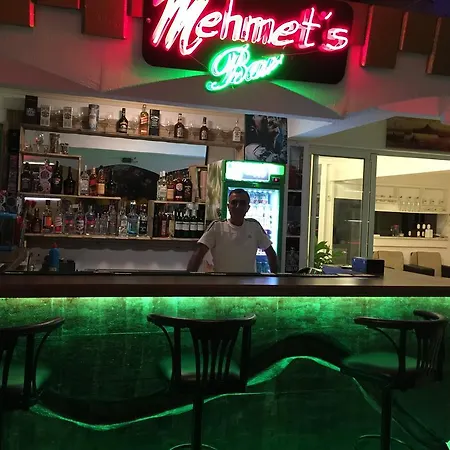 Dm 酒店 *