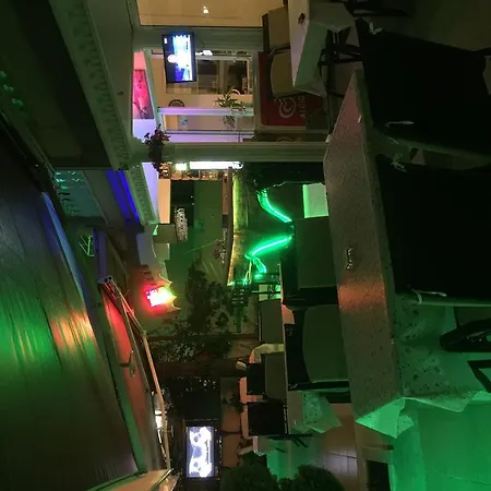 ホテル Dm
